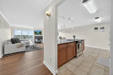 500 High Point Hartsdale NY 10530