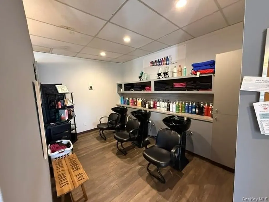 55 County Rd 48 Road Mattituck NY 11952