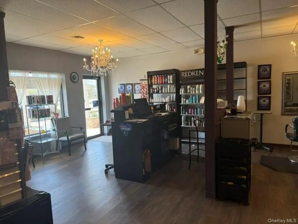55 County Rd 48 Road Mattituck NY 11952