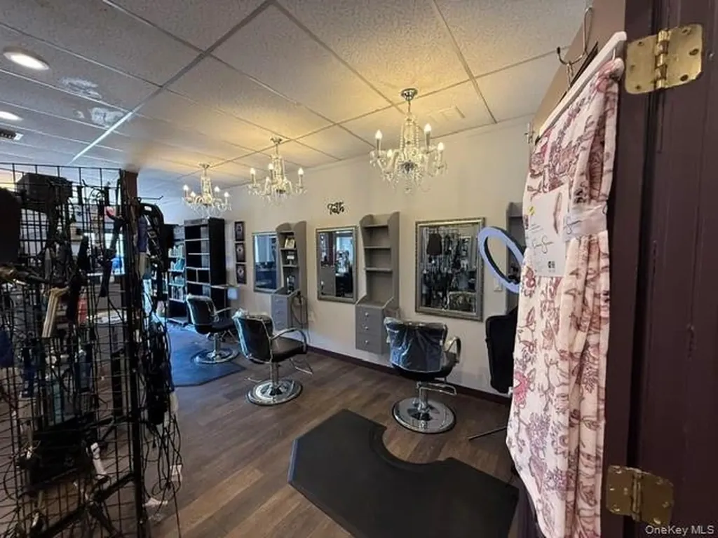 55 County Rd 48 Road Mattituck NY 11952