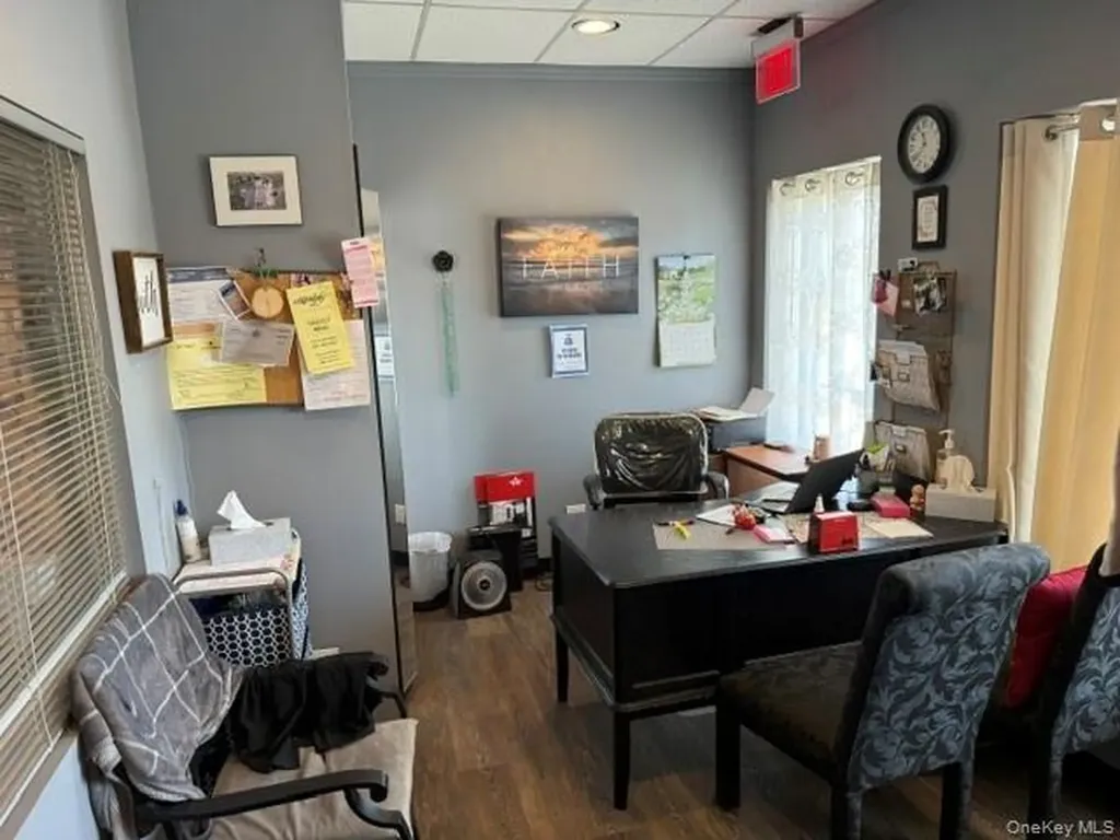 55 County Rd 48 Road Mattituck NY 11952