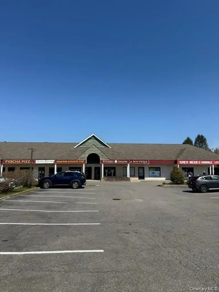 55 County Rd 48 Road Mattituck NY 11952