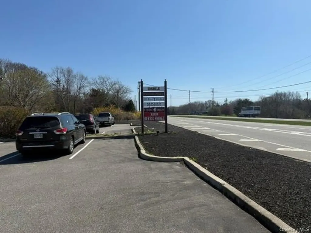 55 County Rd 48 Road Mattituck NY 11952