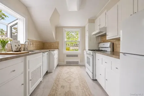 47 Brookfield Place Pleasantville NY 10570