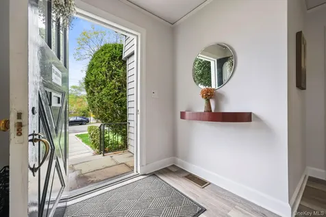 47 Brookfield Place Pleasantville NY 10570