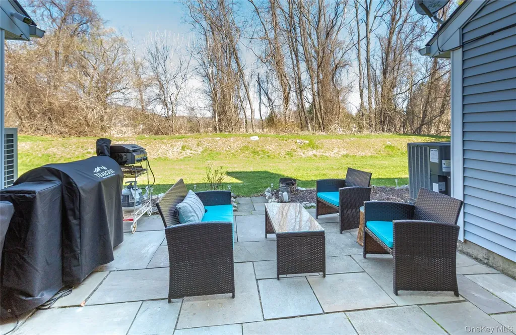 3 Evergreen Way Pawling NY 12564
