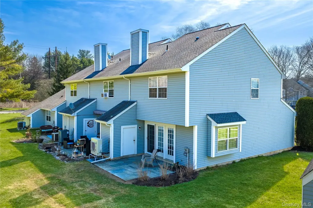 3 Evergreen Way Pawling NY 12564