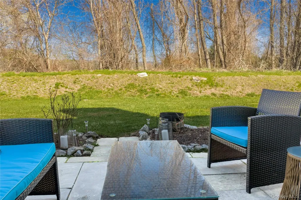 3 Evergreen Way Pawling NY 12564
