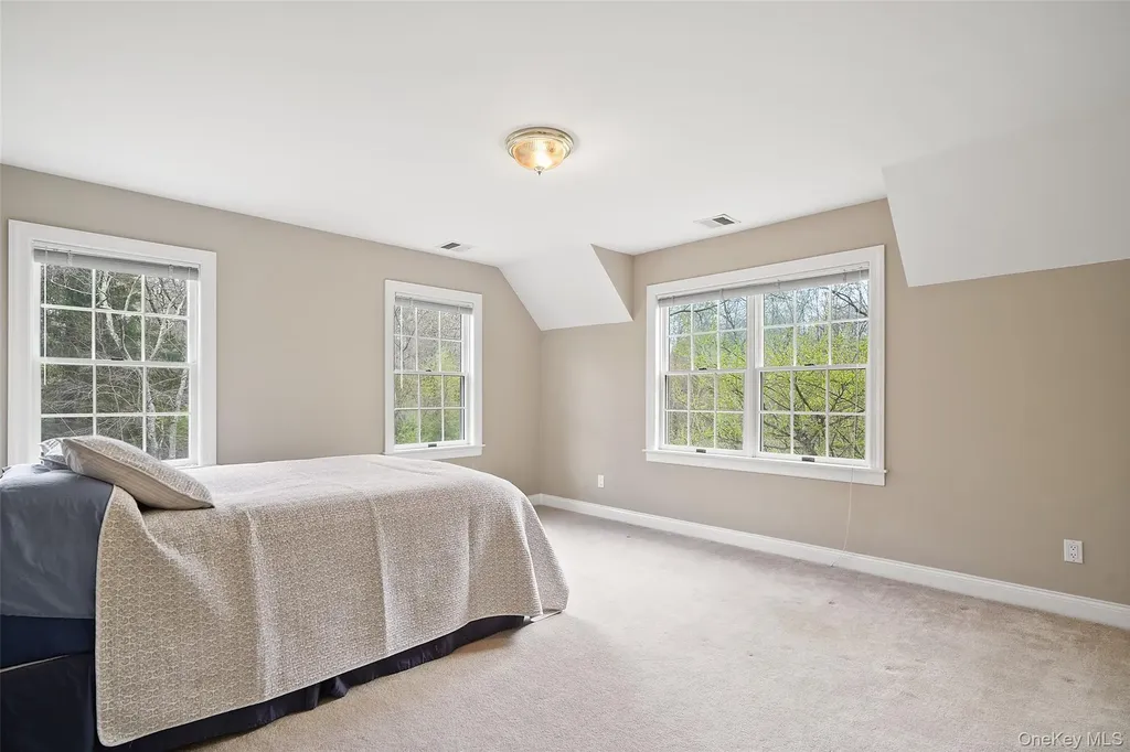 26 Major Tallmadge Lane Pound Ridge NY 10576