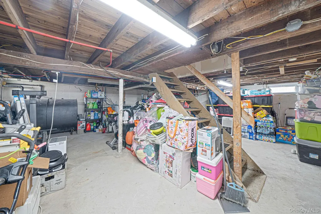 72 Crown Street Deer Park NY 11729