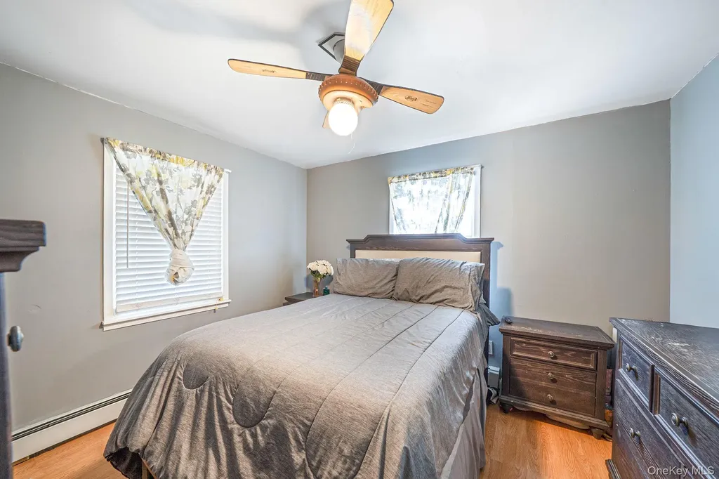 72 Crown Street Deer Park NY 11729