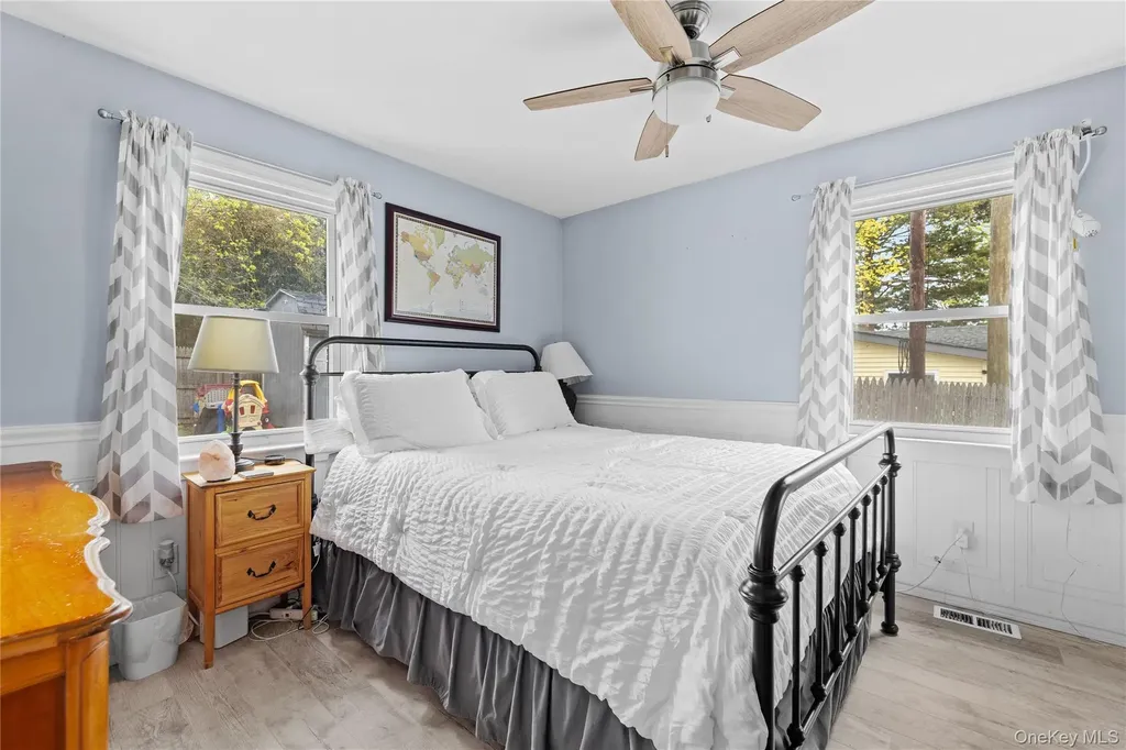 14 7th Street Wading River NY 11792