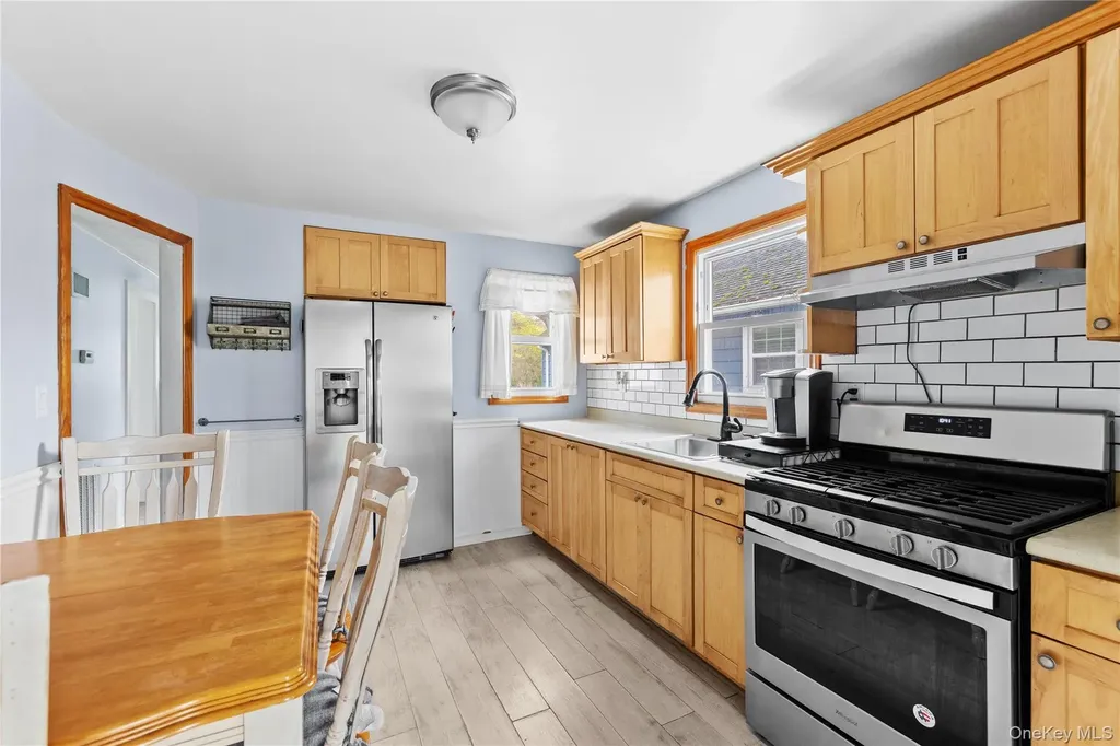 14 7th Street Wading River NY 11792
