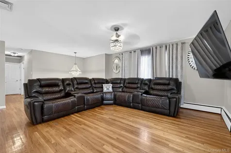 463 Louis Avenue South Floral Park NY 11001