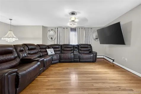 463 Louis Avenue South Floral Park NY 11001