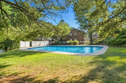 31 Fieldstone Drive Hartsdale NY 10530