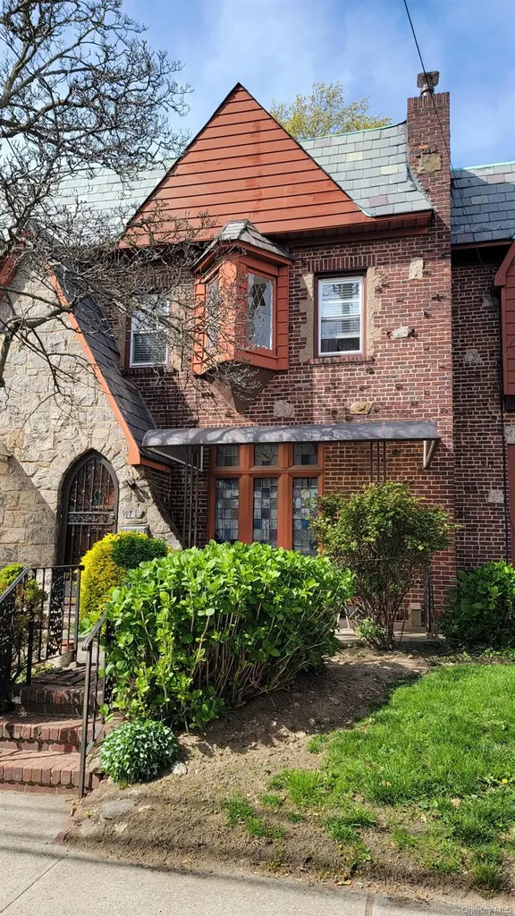 14713 Willets Point Boulevard Whitestone NY 11357
