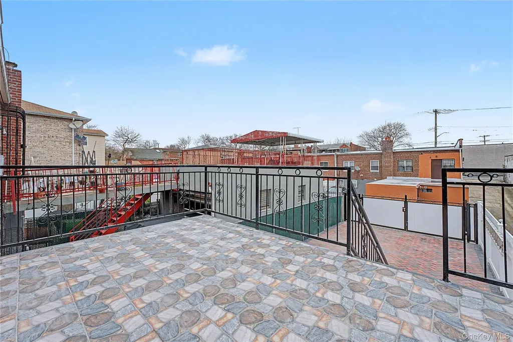 879 E 57th Street Brooklyn NY 11234