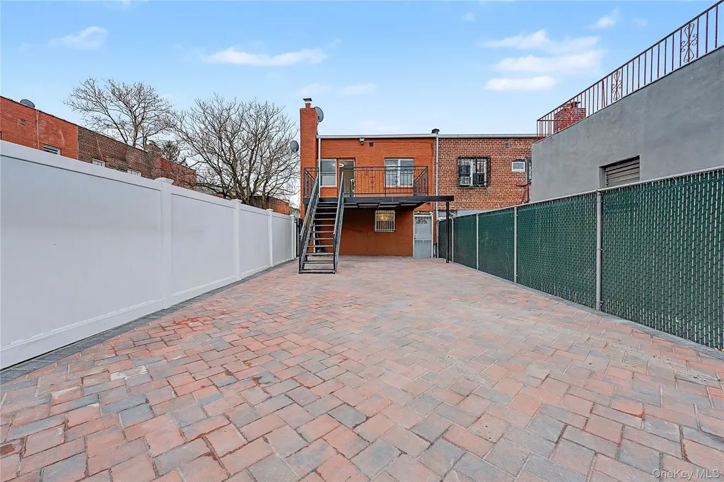 879 E 57th Street Brooklyn NY 11234