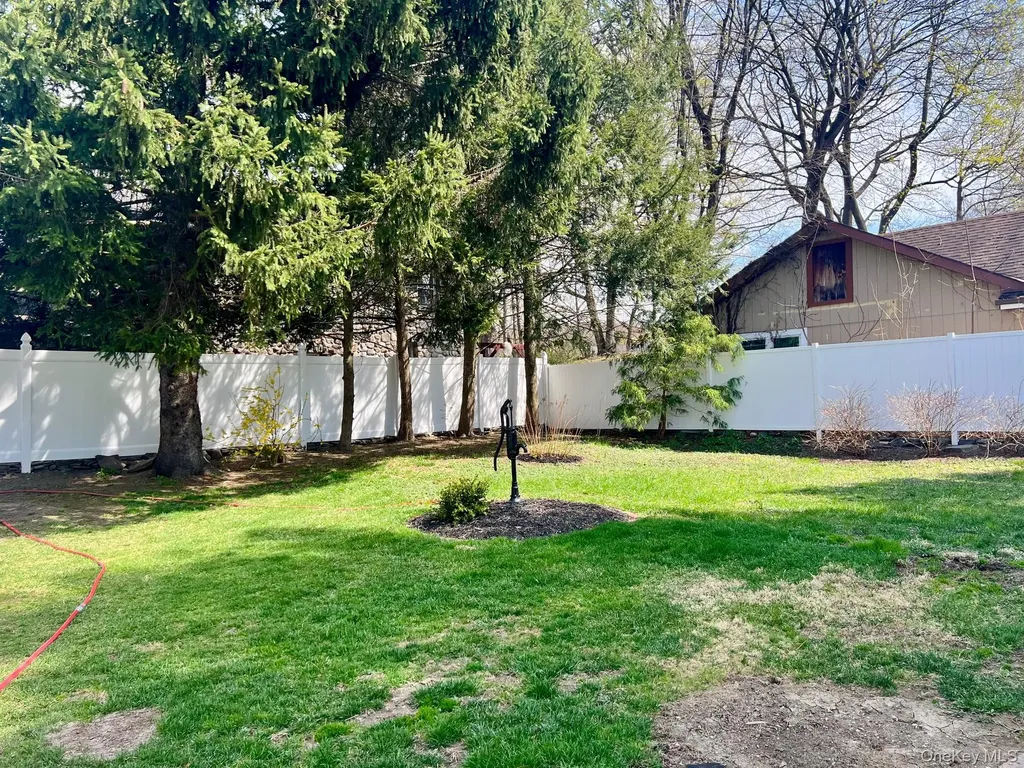 8 Alden Place Millbrook NY 12545