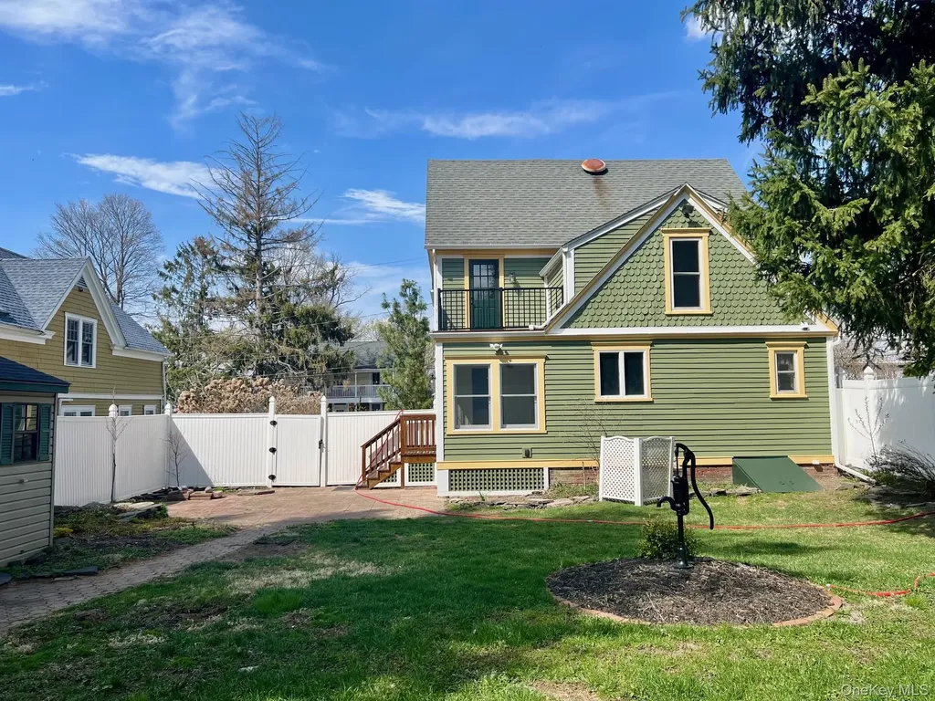 8 Alden Place Millbrook NY 12545