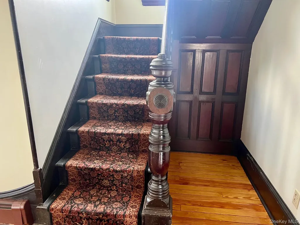8 Alden Place Millbrook NY 12545