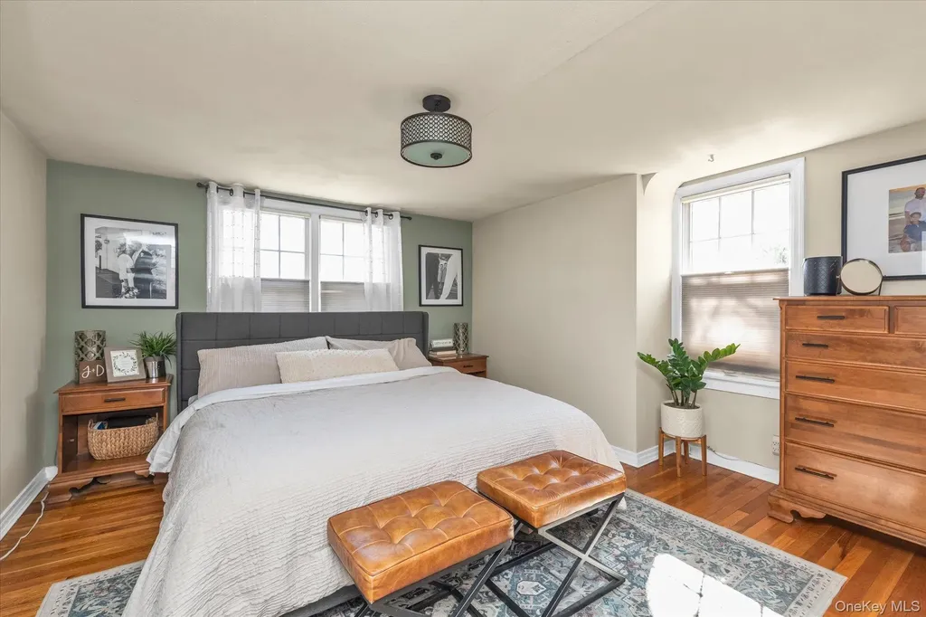 140 Cadman Avenue Babylon NY 11702