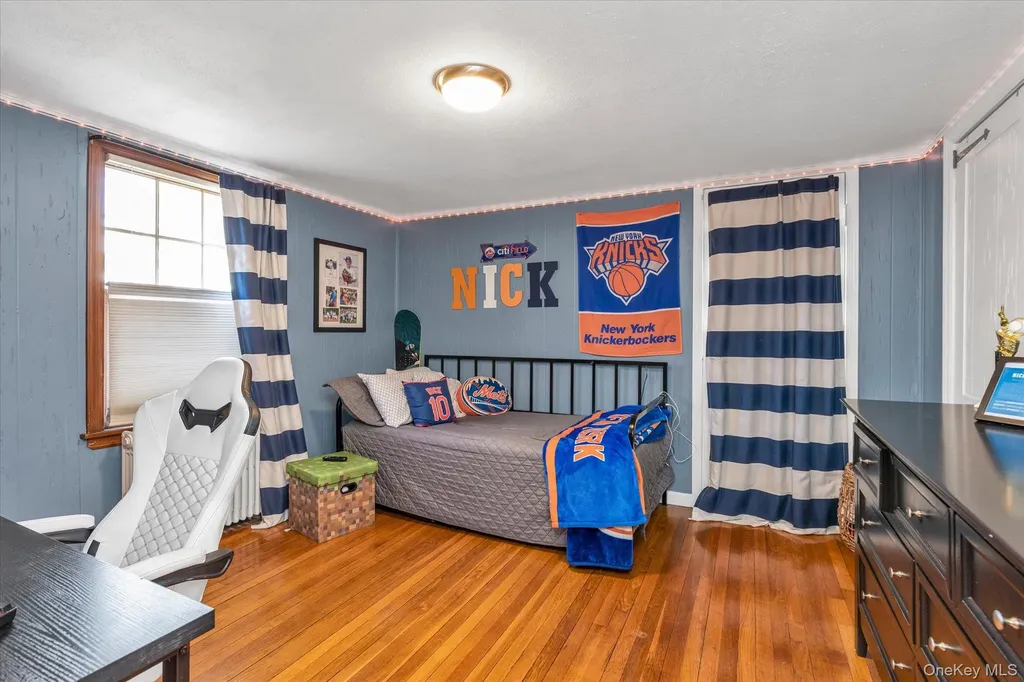 140 Cadman Avenue Babylon NY 11702