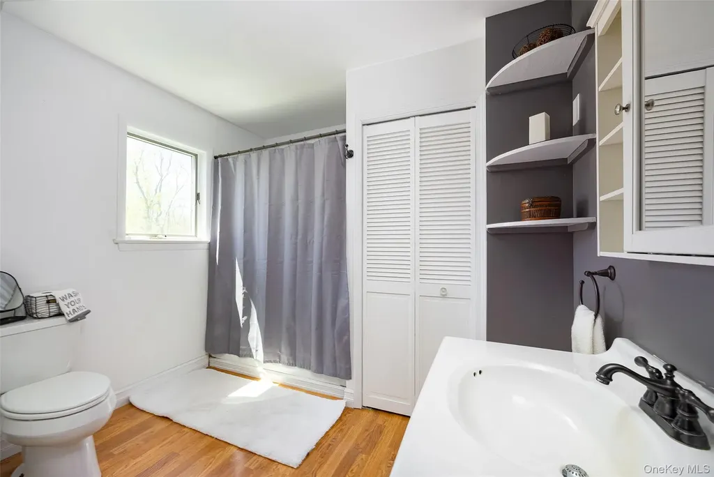 126 E Fallkill Road Hyde Park NY 12538