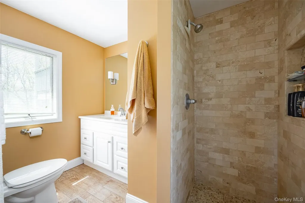 126 E Fallkill Road Hyde Park NY 12538