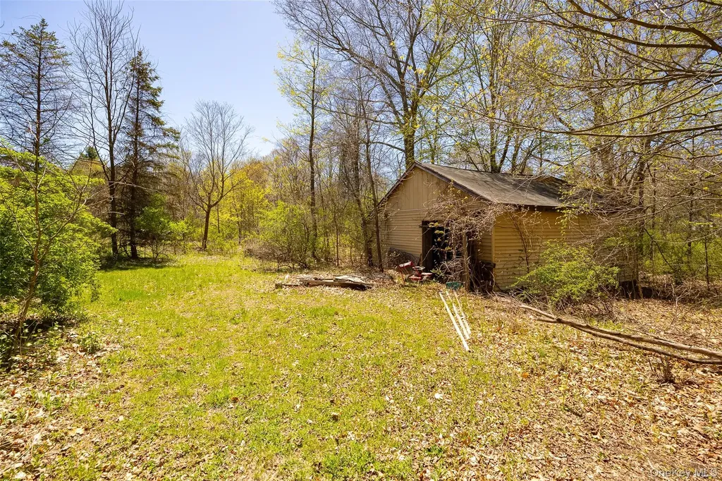 126 E Fallkill Road Hyde Park NY 12538