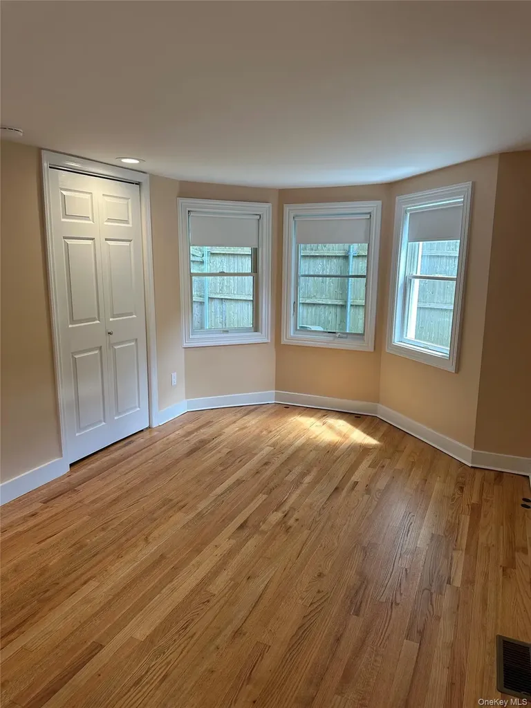 162 Spring Road Huntington NY 11743