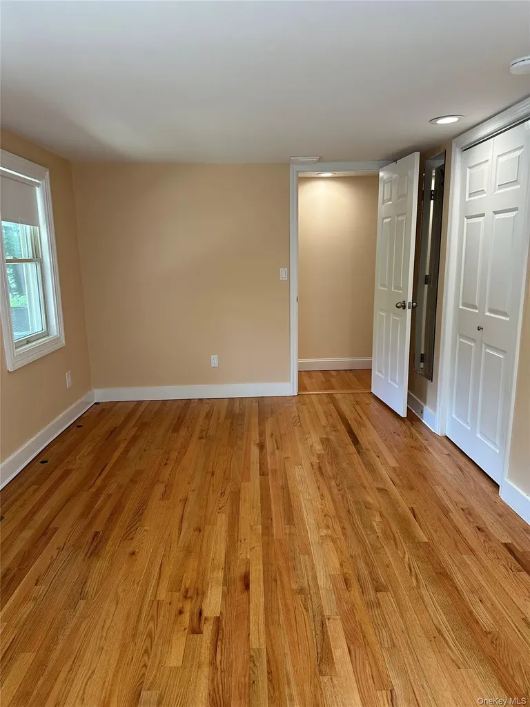 162 Spring Road Huntington NY 11743