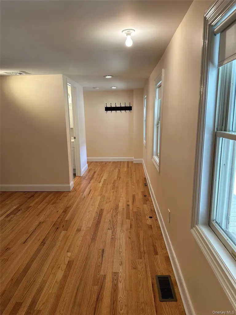 162 Spring Road Huntington NY 11743