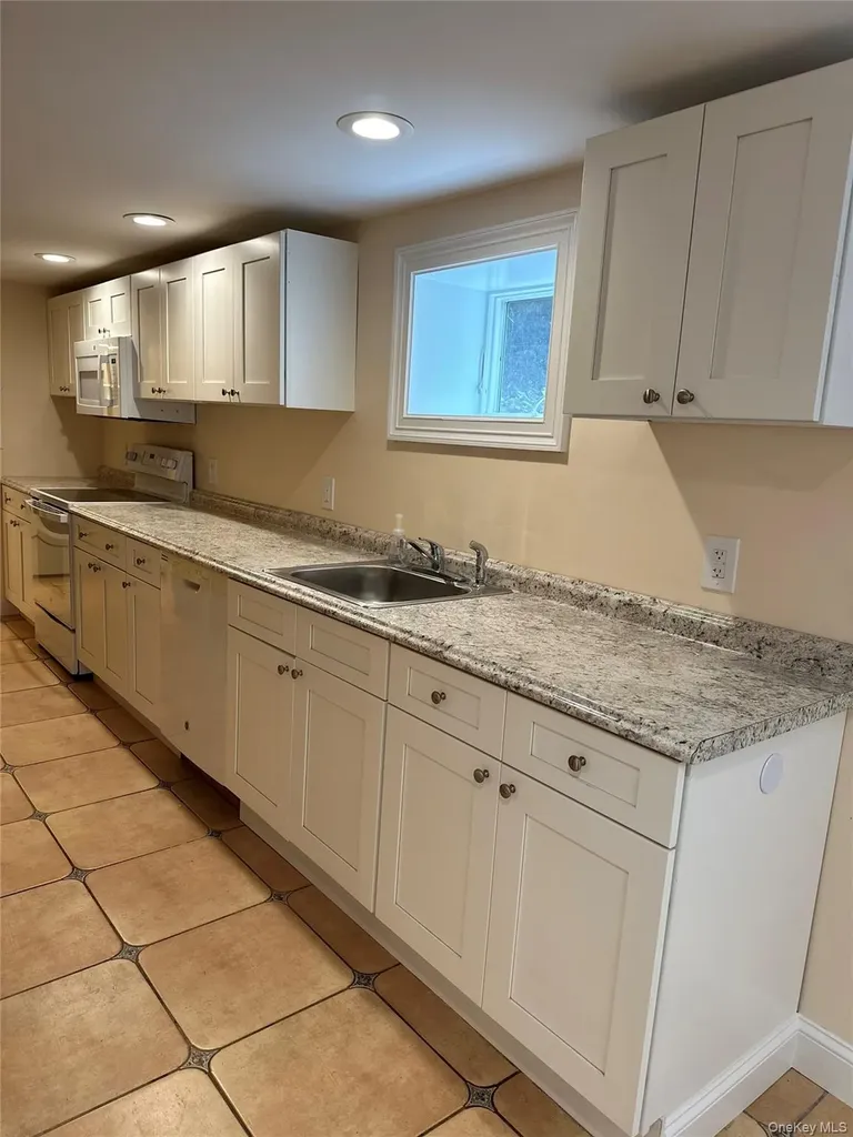 162 Spring Road Huntington NY 11743