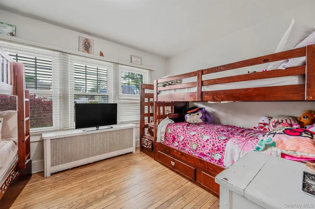122 Mckinley Street Brentwood NY 11717