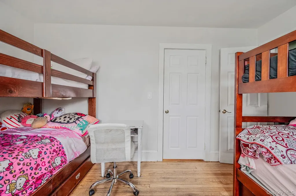 122 Mckinley Street Brentwood NY 11717