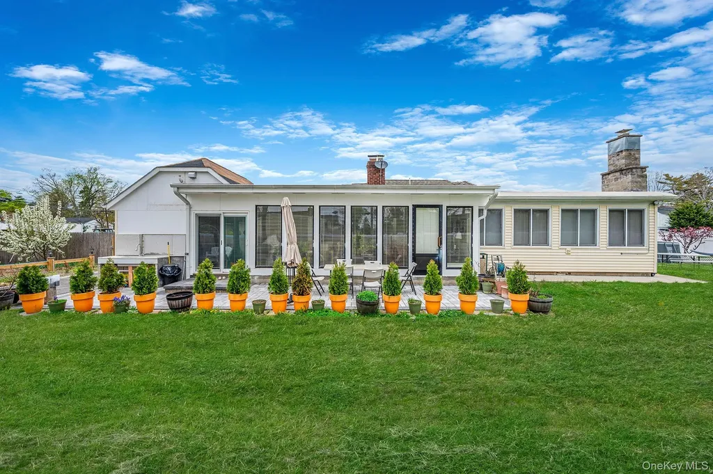122 Mckinley Street Brentwood NY 11717