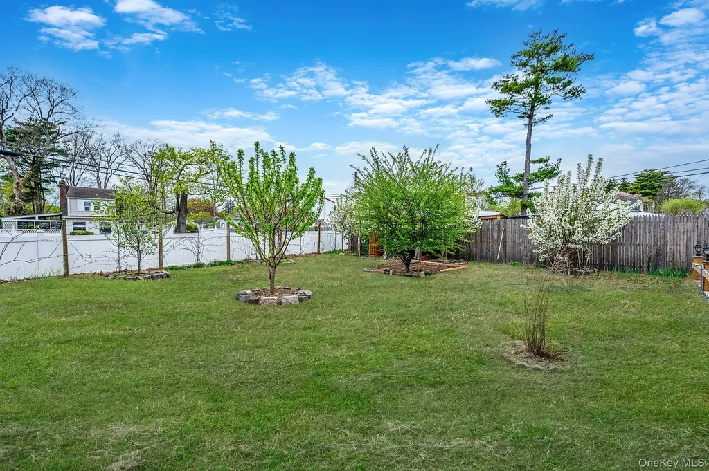 122 Mckinley Street Brentwood NY 11717