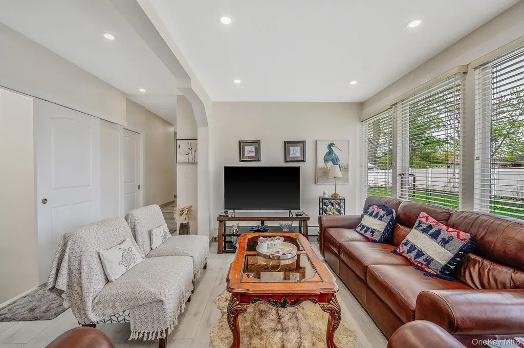 122 Mckinley Street Brentwood NY 11717