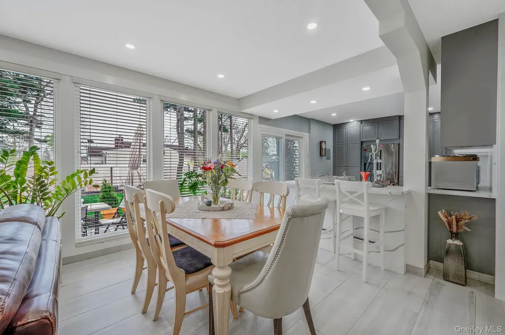 122 Mckinley Street Brentwood NY 11717