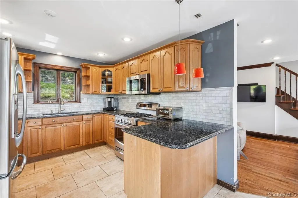 155 W Lakeshore Drive Carmel NY 10512