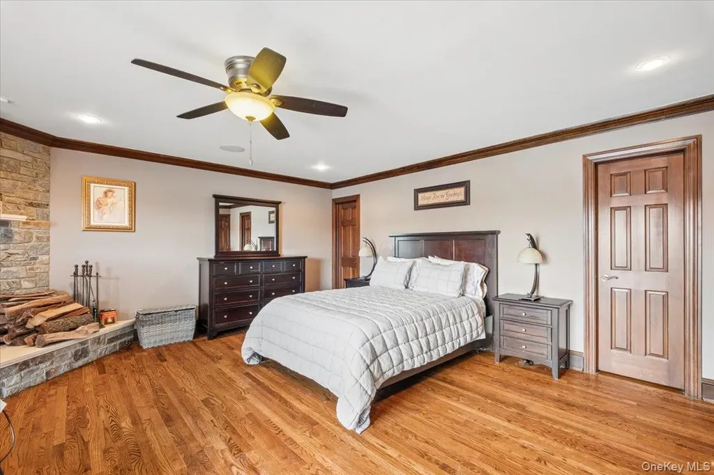 155 W Lakeshore Drive Carmel NY 10512