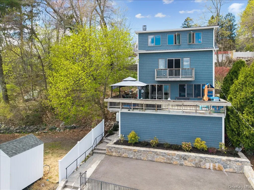 155 W Lakeshore Drive Carmel NY 10512