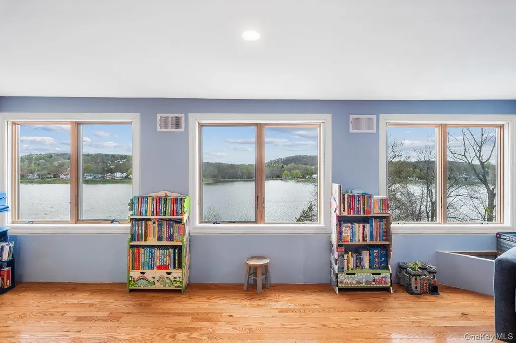 155 W Lakeshore Drive Carmel NY 10512