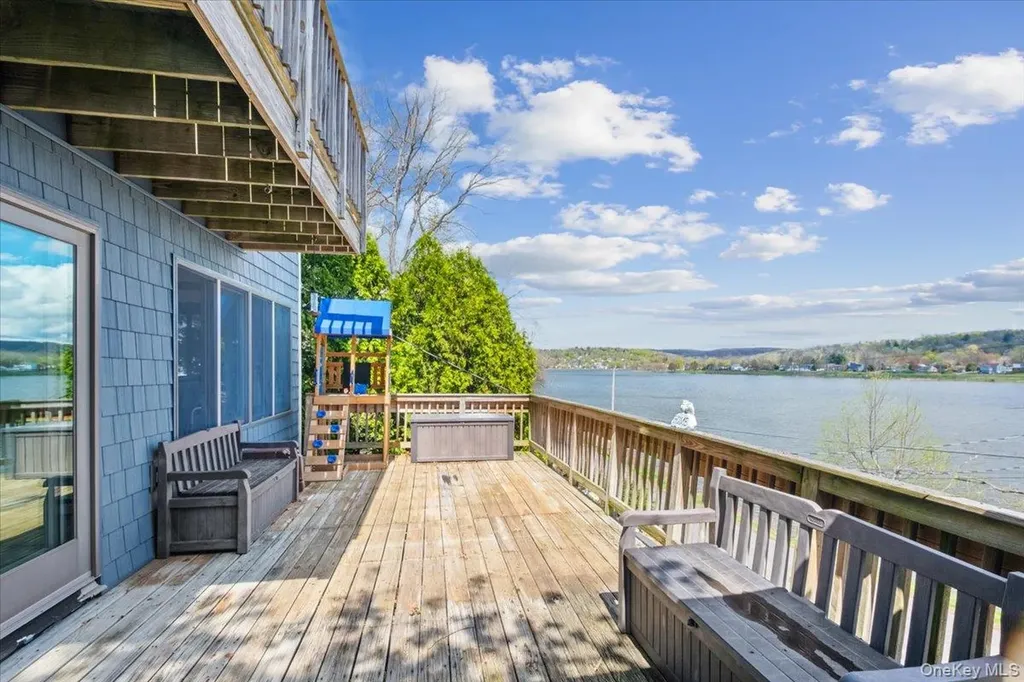 155 W Lakeshore Drive Carmel NY 10512