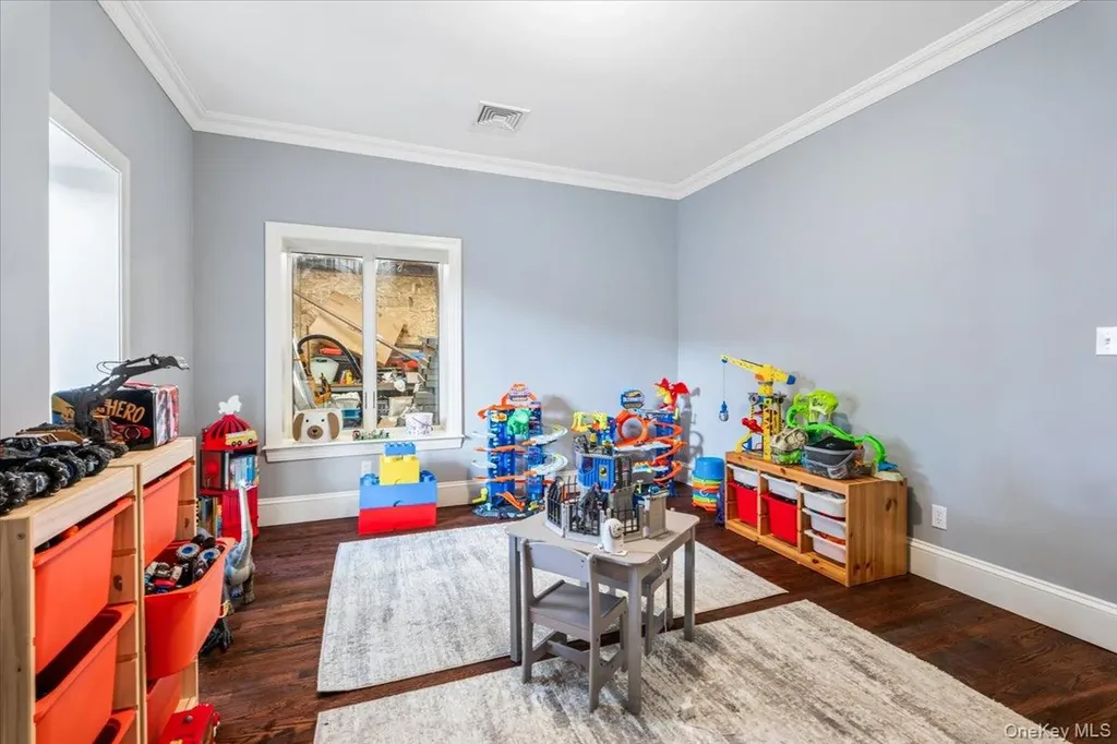 155 W Lakeshore Drive Carmel NY 10512