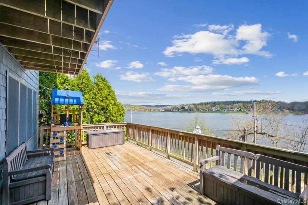 155 W Lakeshore Drive Carmel NY 10512