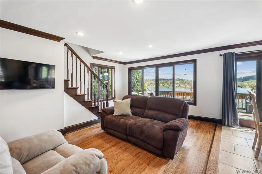 155 W Lakeshore Drive Carmel NY 10512
