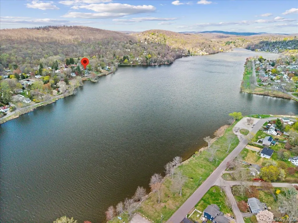 155 W Lakeshore Drive Carmel NY 10512
